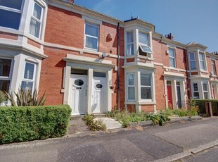 2 bedroom flat for rent in Lavender Gardens, West Jesmond, Newcastle Upon Tyne, NE2