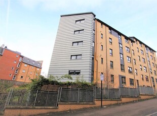 2 bedroom flat for rent in Oban Drive, North Kelvinside, Glasgow, G20