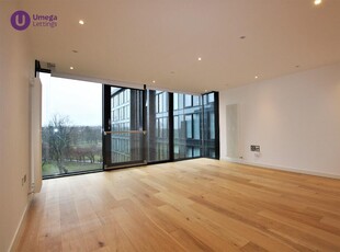 2 bedroom flat for rent in Simpson Loan, Quartermile, Edinburgh, EH3