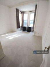 2 bedroom flat for rent in St. Peters Hill, Caversham, Reading, RG4