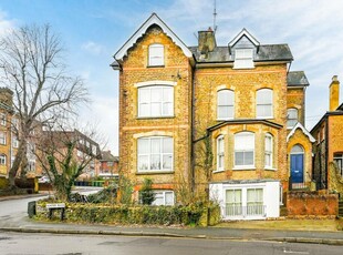 2 bedroom flat for sale in Hunter Road, Guildford, GU1