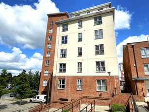 2 bedroom flat for sale in Lansdowne House, Reading, RG30