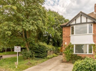 2 bedroom flat for sale in Merewood Avenue, Oxford, OX3