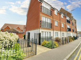 2 bedroom flat for sale in Primrose Hill, Chelmsford, CM1