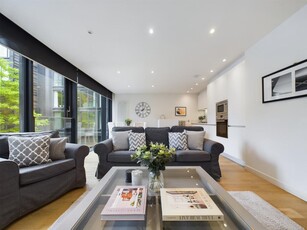 2 bedroom flat for sale in Simpson Loan, Quartermile, Edinburgh, EH3