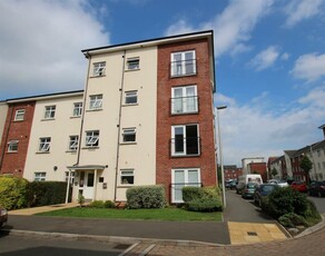 2 bedroom flat for sale in Thursby Walk, Exeter, EX4
