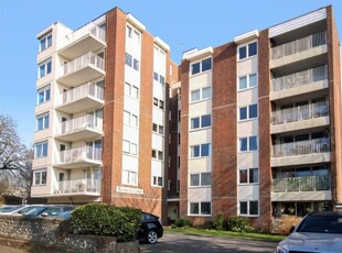 2 bedroom flat for sale in Wessex Court, Tennyson Road, Worthing BN11 4BP, BN11