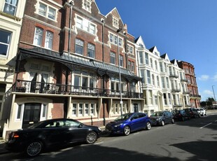 2 bedroom flat for sale in Western Parade, Southsea, Hampshire, PO5