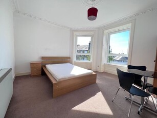 2 bedroom flat to rent Dundee, DD4 6LU
