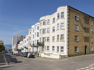2 bedroom ground floor flat for sale in Norfolk Square, Brighton, BN1 2QB, BN1