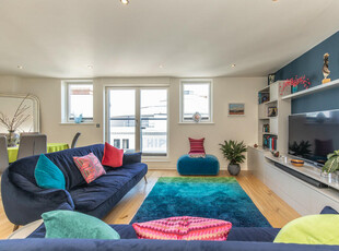 2 bedroom flat for sale in Middle Street, Brighton, BN1 2RP, BN1