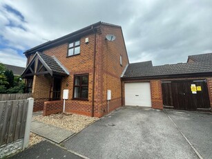 2 bedroom semi-detached house for rent in Yewdale Grove, Oakwood, Derby, DE21