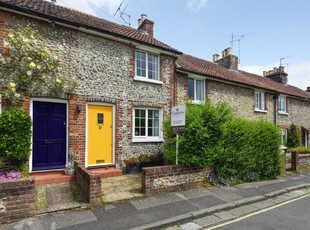 2 bedroom terraced house for rent in Hyde Close, Winchester, Hampshire, SO23