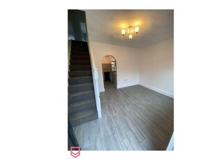 2 bedroom terraced house for rent in Kingshill Road, Swindon, Wiltshire, SN1
