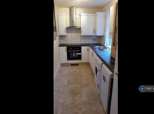 2 bedroom terraced house for rent in Tudor Road, Leicester, LE3