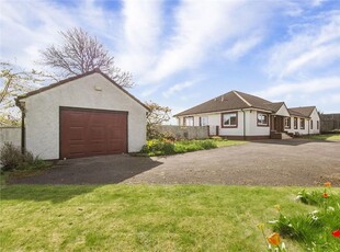 3 bed detached bungalow for sale in East Wemyss