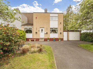 3 bed end terraced house for sale in Whitecraig