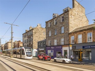 3 bed third floor flat for sale in Leith