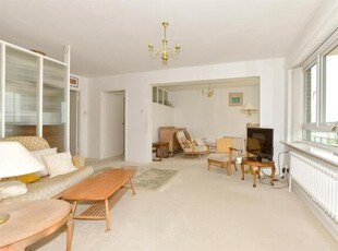 3 Bedroom Apartment For Sale In Dover