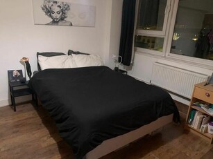3 bedroom apartment to rent Islington, N1 7HH