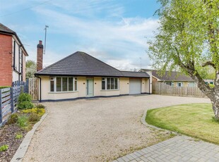 3 bedroom detached bungalow for sale in Ilkeston Road, Trowell, Nottinghamshire, NG9 3PY, NG9