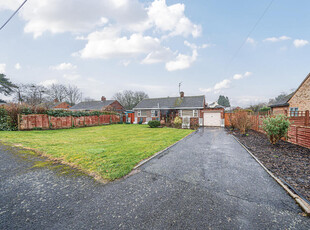 3 bedroom detached bungalow for sale in Powyke Court Close, Powick, Worcester, WR2