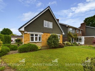 3 bedroom detached bungalow for sale in Shardlow Gardens, Bessacarr, DN4