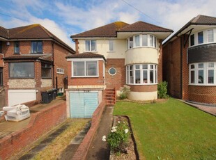 3 bedroom detached house for sale in Auriol Drive, Bedhampton, Havant, PO9