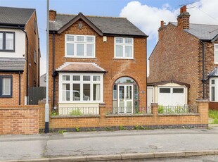 3 bedroom detached house for sale in Blake Road, West Bridgford, Nottinghamshire, NG2 5LD, NG2