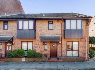 3 bedroom end of terrace house for sale in Penny Street, Portsmouth, PO1