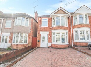 3 bedroom end of terrace house for sale in Rutherglen Avenue, Whitley, Coventry, CV3