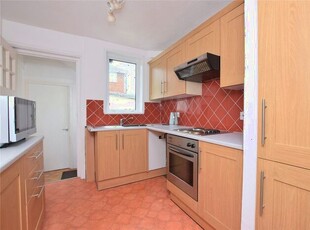 3 Bedroom End Terrace House To Rent