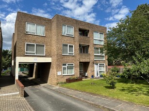 3 bedroom flat for rent in The Park, Bexley, Sidcup, DA14