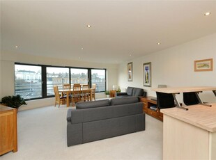 3 bedroom flat for sale in 171/10 Lower Granton Road, Edinburgh, EH5