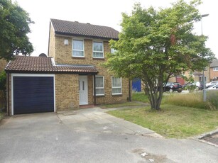 3 bedroom house for rent in Markby Way, Lower Earley, RG6