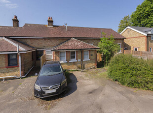 3 bedroom house for sale in Gordon Court, Well Street, Loose, Maidstone, Kent, ME15 0QF, ME15