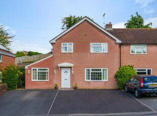3 Bedroom House For Sale In Warminster