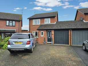 3 bedroom link detached house for sale in The Range, Highnam, GL2