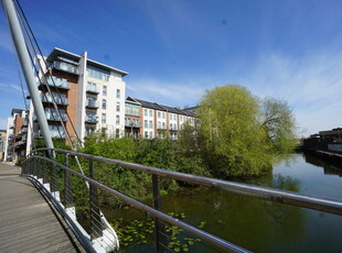 3 bedroom penthouse for rent in Pond Garth, York, YO1