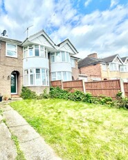 3 bedroom semi-detached house for rent in Barnsdale Road, Reading, Berkshire, RG2