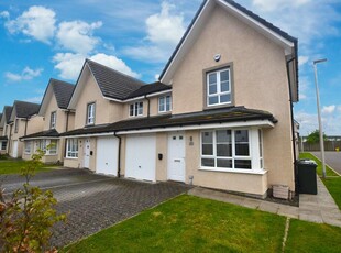 3 bedroom semi-detached house for rent in Barnyard Park Loan, South Gyle, Edinburgh, EH12