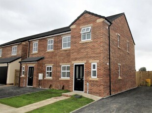 3 bedroom semi-detached house for rent in Chalk Road, Stainforth, Doncaster, South Yorkshire, DN7