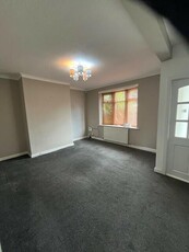 3 bedroom semi-detached house for rent in Mort Avenue, Warrington, Cheshire, WA4