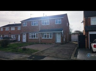 3 bedroom semi-detached house for rent in Rowley Road, Whitnash, Leamington Spa, CV31