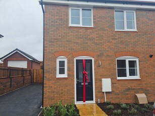 3 bedroom semi-detached house for rent in Sarah Drive, Edwalton, NG12