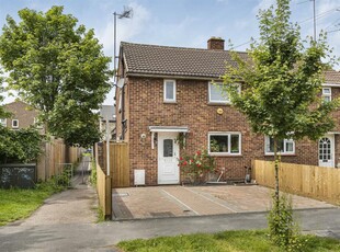 3 bedroom semi-detached house for rent in Wulfstan Way, Cambridge, CB1