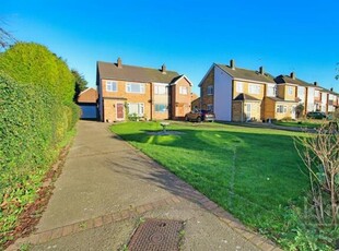 3 Bedroom Semi-detached House For Sale In Cheshunt