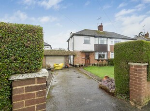 3 bedroom semi-detached house for sale in Chiltern Road, Caversham, Reading, RG4