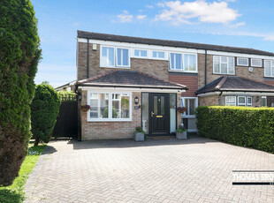 3 bedroom semi-detached house for sale in Darwin Close, Orpington, BR6