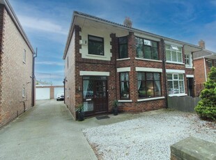3 bedroom semi-detached house for sale in Ings Road, Hull, East Riding Of Yorkshire, HU7